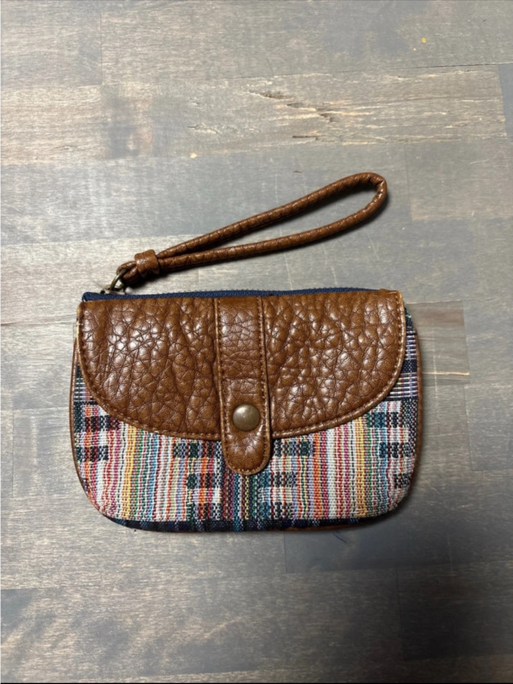 Aeropostale wristlet